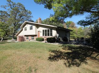 33006 Sunburst Ct, East Troy, WI 53120