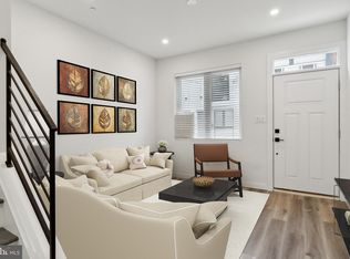 619 Dudley St, Philadelphia, PA 19148
