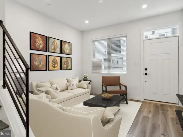 619 Dudley St, Philadelphia, PA 19148