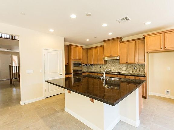 5th image of 317 Mandarin Hill Ln
