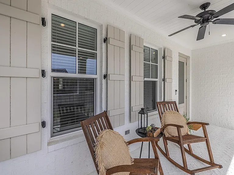 2 Front Porch Cir — Photo 3