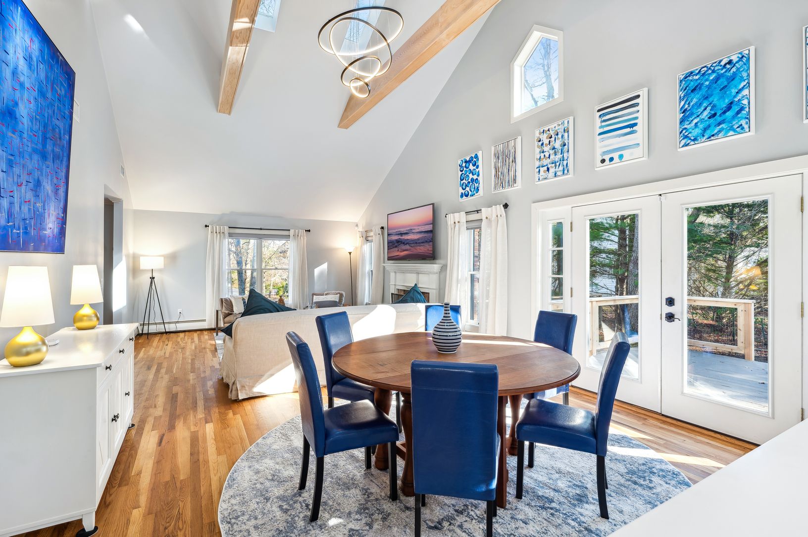  Dining / Entertaining
