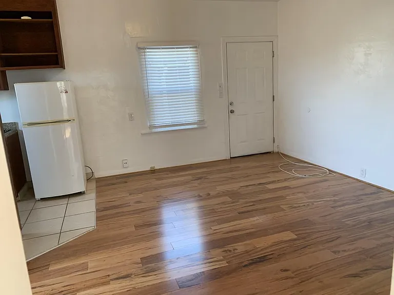 5727 Bayview Ave #C — Photo 5