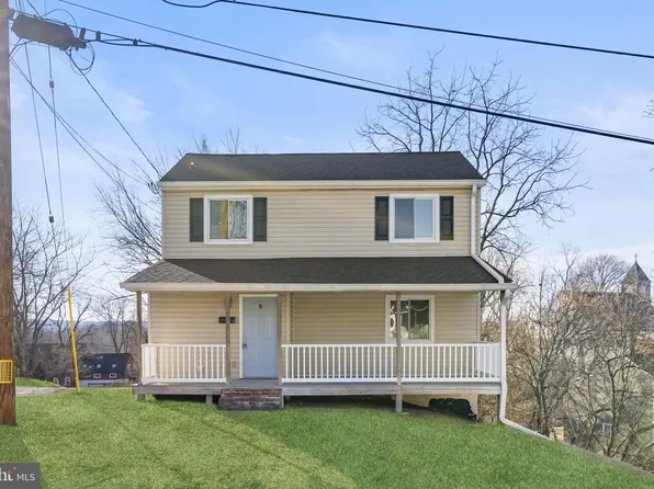 6 Emmett St, Phoenixville, PA 19460