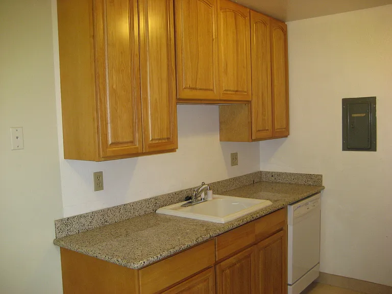956 Paula St — Photo 9