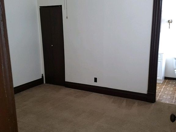 BEDROOM HAS BIFOLD DOOR CLOSET.