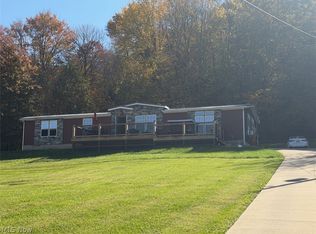 1637 Nageley Rd, New Philadelphia, OH 44663