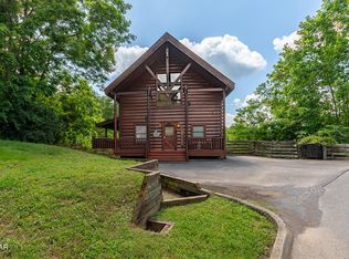 655 Stockton Dr, Sevierville, TN 37876