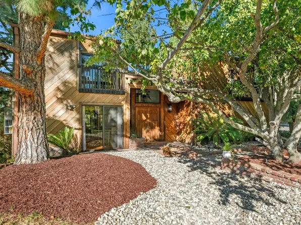 4164 Cachalote St, Woodland Hills, CA 91364