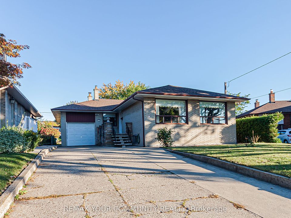 1st image of 15 Valencia Cres