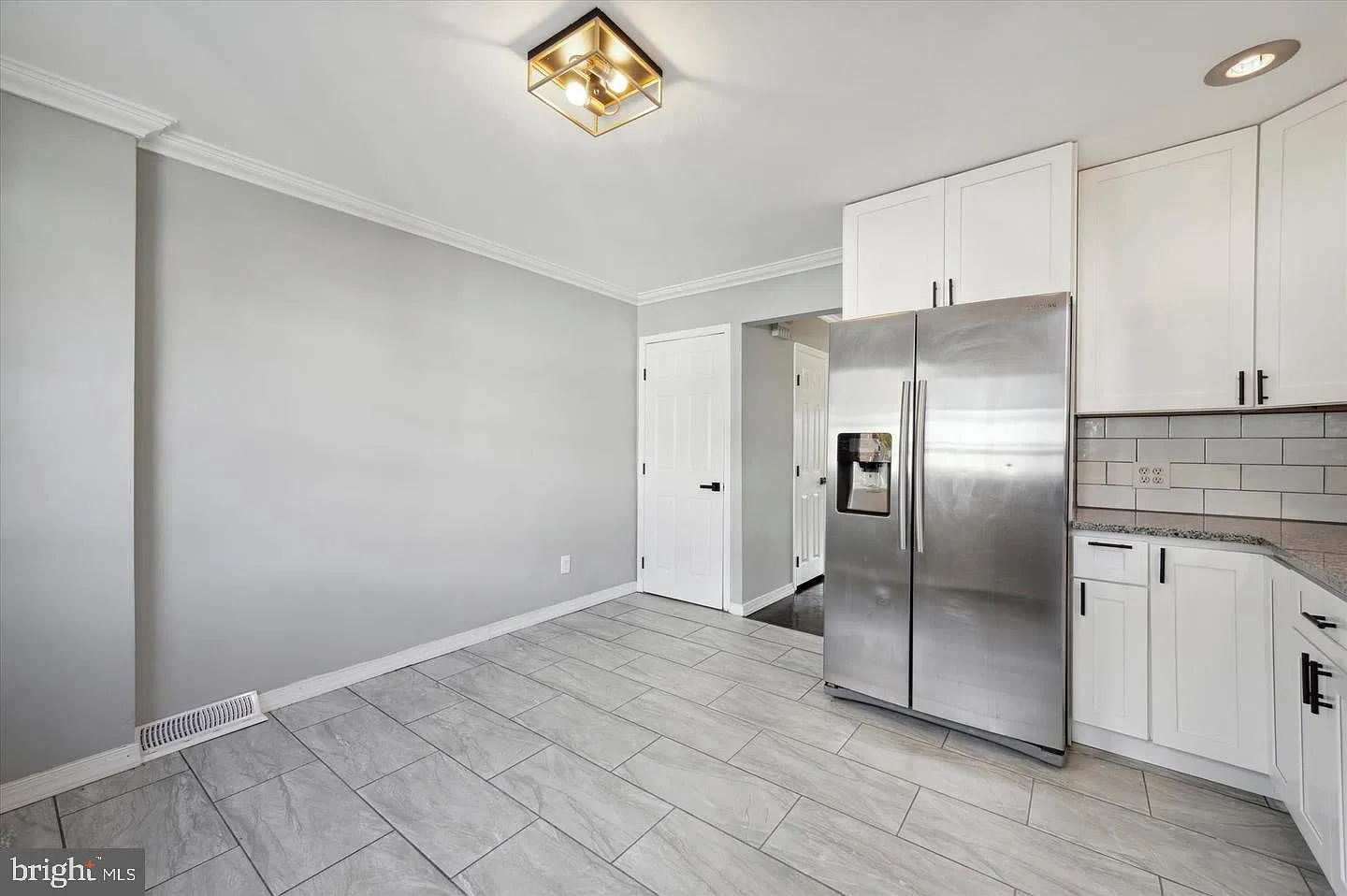 Studio, 1307 sqft, $2,595 — Photo 4