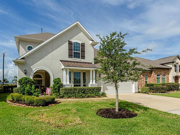 2nd image of 2106 Nogalas Ln