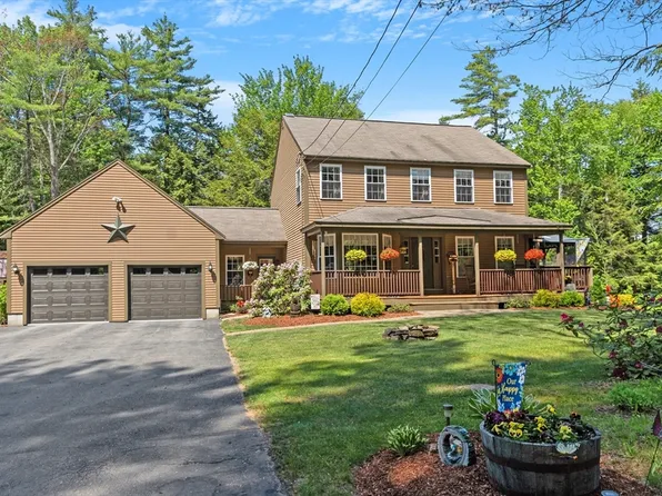 3 Brook Rd, Ashburnham, MA 01430