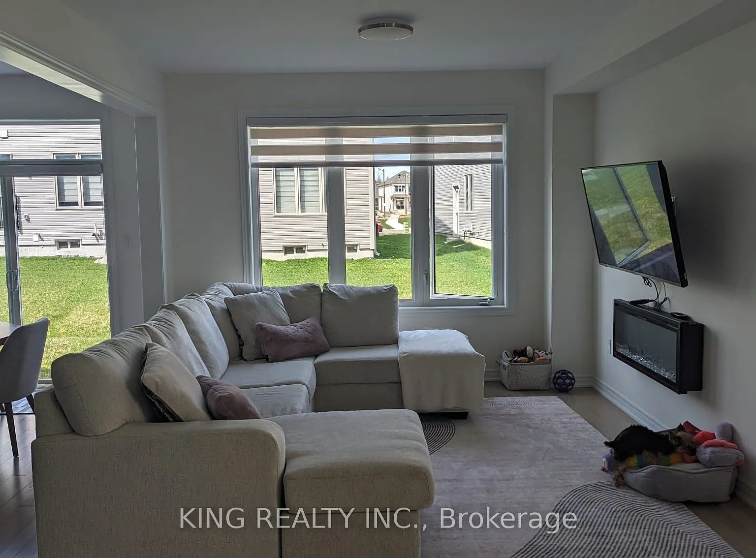 4 bed, $2,700 — Photo 3