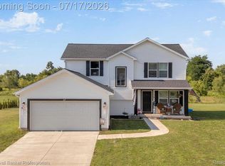 417 Constitution Ave, Brooklyn, MI 49230