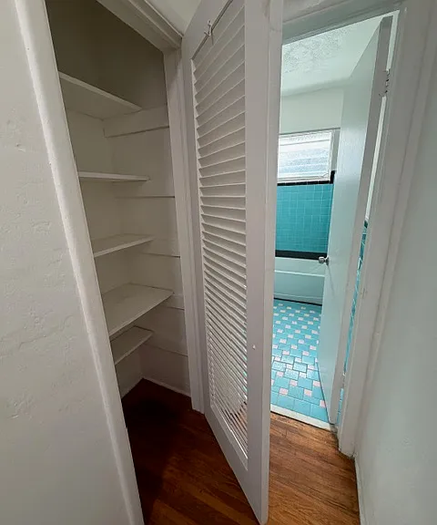 9300 E Bay Harbor Dr #204 — Photo 8