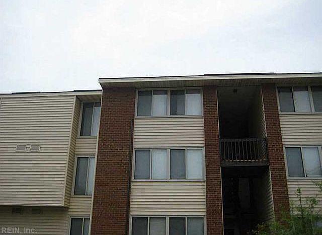 2nd image of 2 Pacific Dr