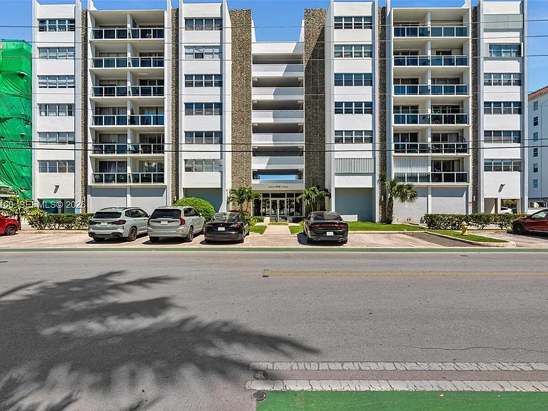 9381 E Bay Harbor Dr #202S — Photo 33