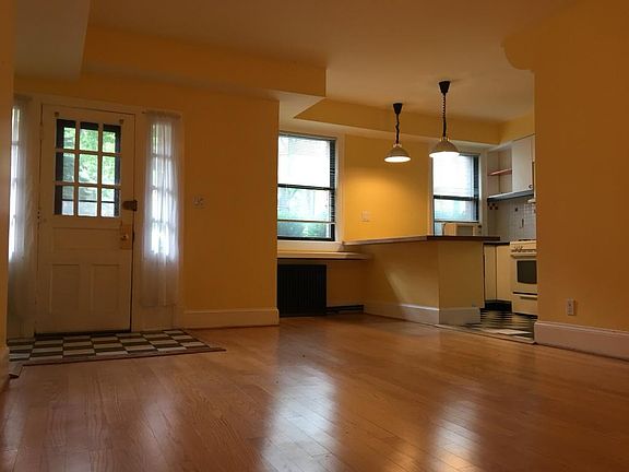 4th image of 2655 41st St NW