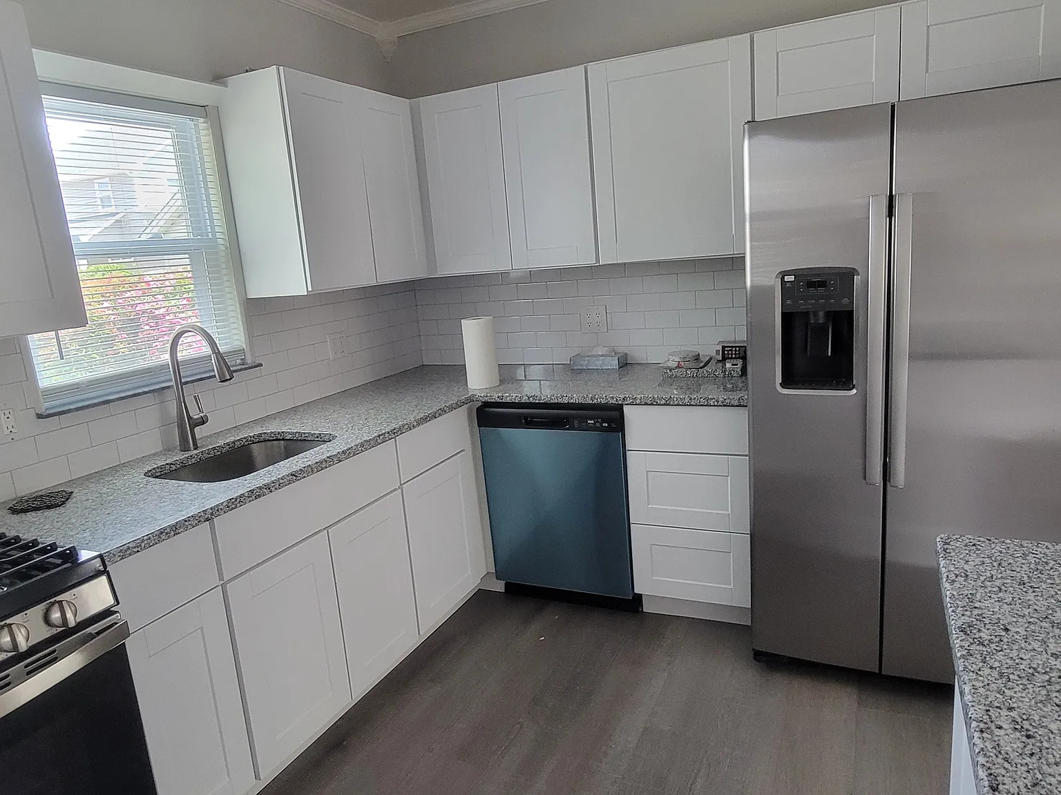 4 bed, 1500 sqft, $4,500 — Photo 3