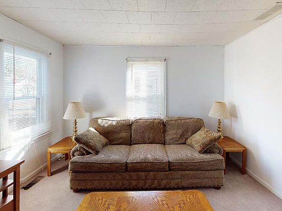 3rd image of 3303 Beeson Ave