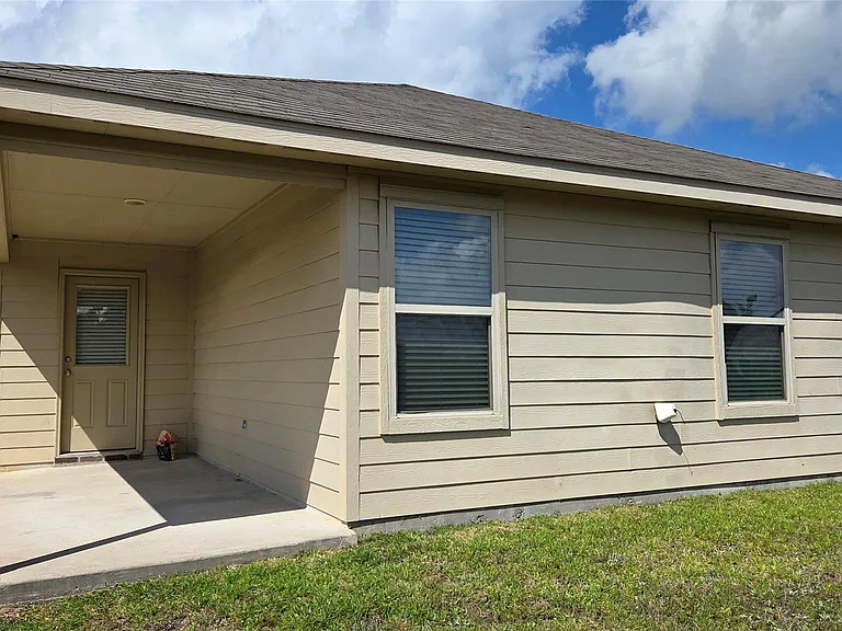14097 Lake Crescent Dr — Photo 15