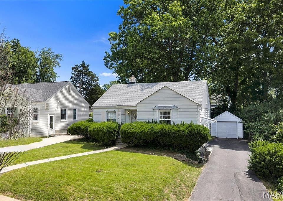 1st image of 2828 Manderly Dr