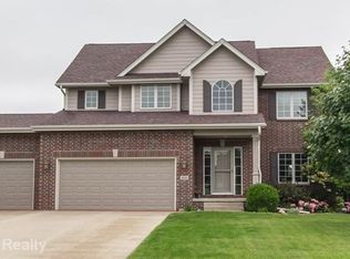 2641 149th St, Urbandale, IA 50323