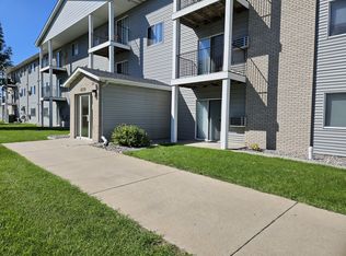 Green on 10th, Fargo, ND 58103