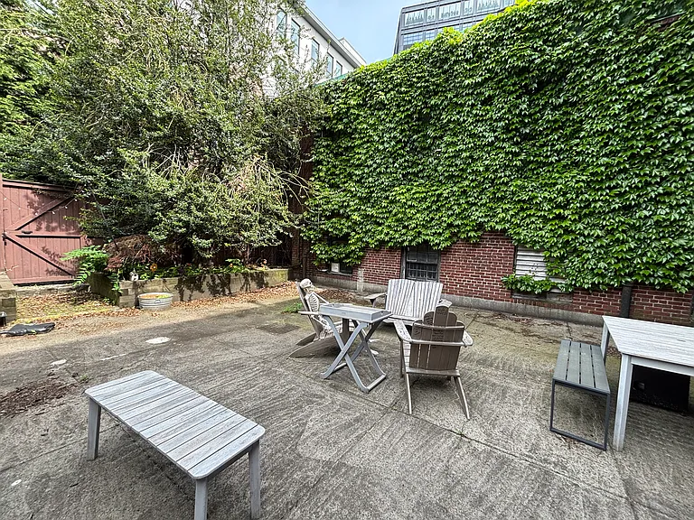 12 Aberdeen St #2 — Photo 9
