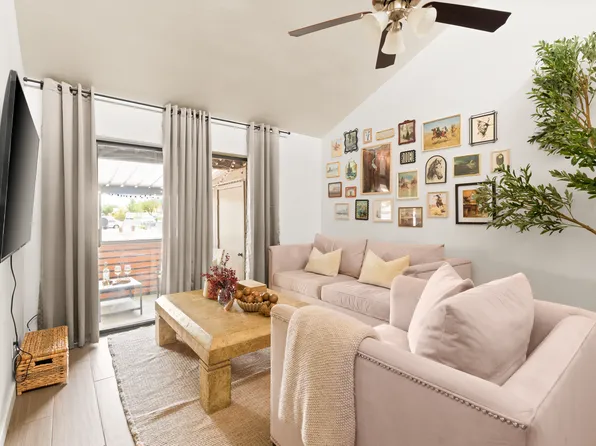 406 E Cullumber Ave Unit B, Gilbert, AZ 85234