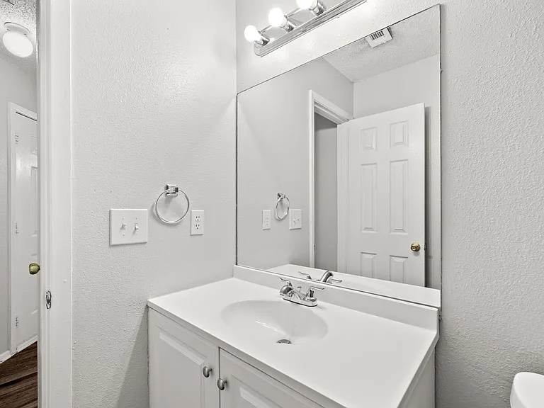 12130 Thompkins Dr #A — Photo 28