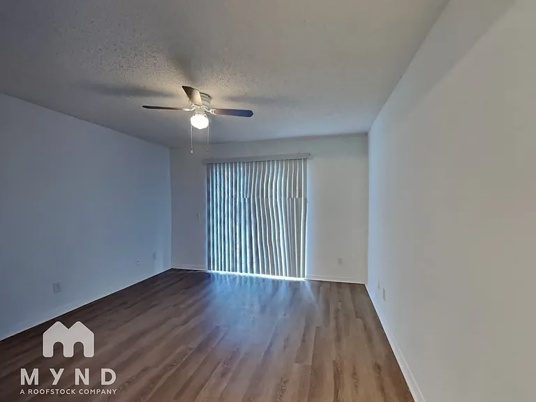 2904 N Massachusetts Ave — Photo 9