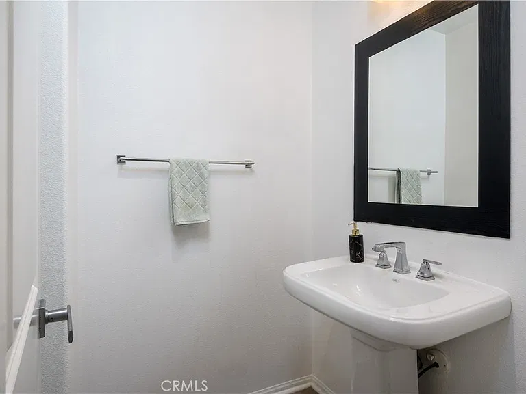 2878 Menorca Cir — Photo 5