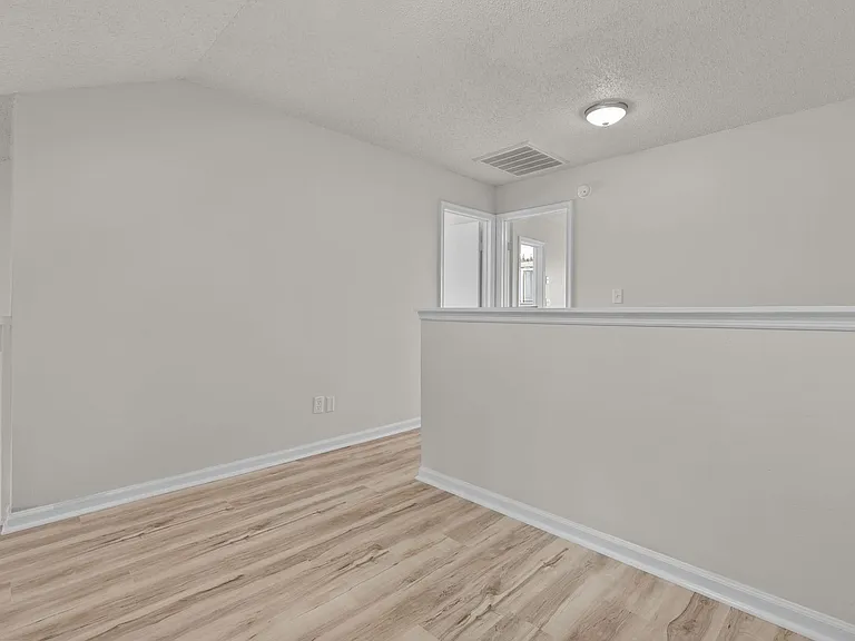 837 Little Bay Ave #3C — Photo 13