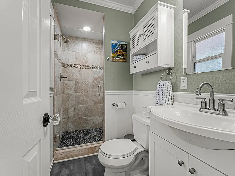 10838 Newcomb Ave — Photo 6