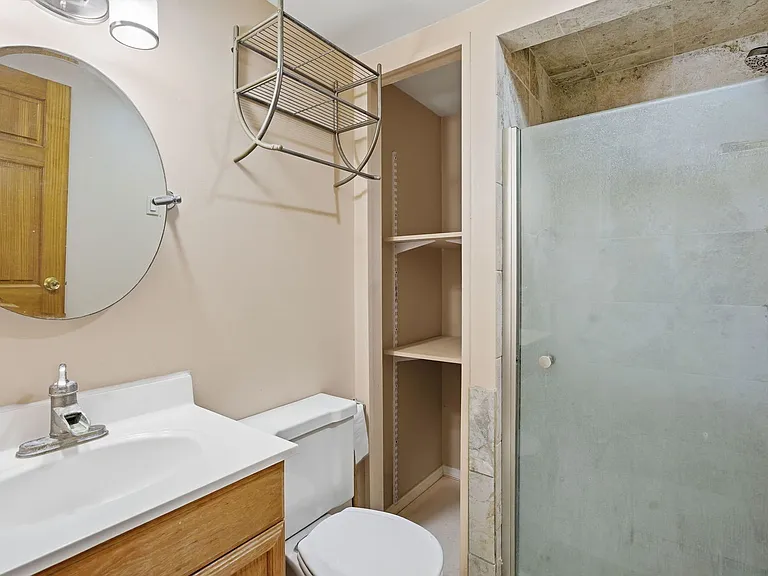409 Kensington Dr — Photo 20