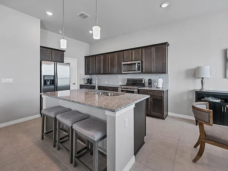 125 Harborside Dr #102 — Photo 3