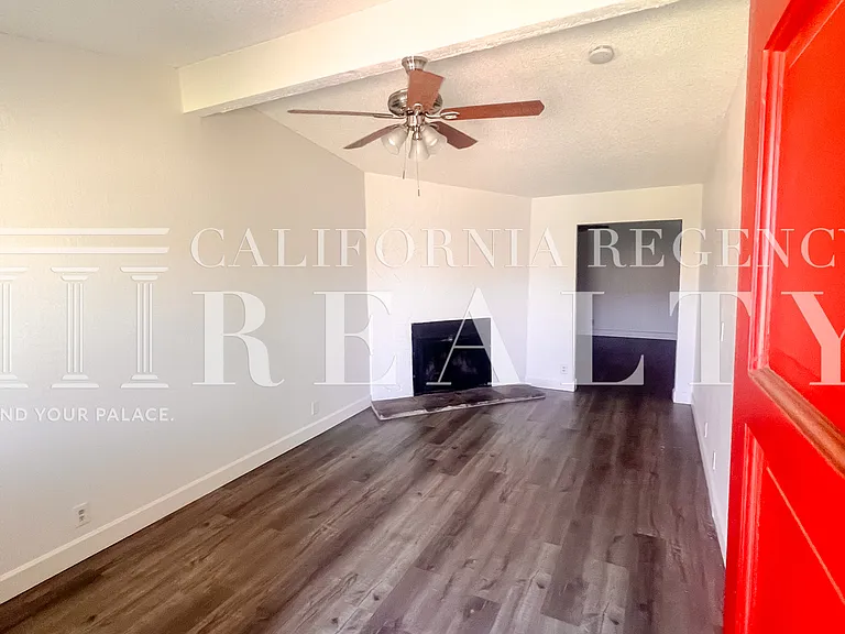 7047 Greenback Ln #A — Photo 3