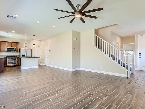 4th image of 7852 Blue Lake Peak St