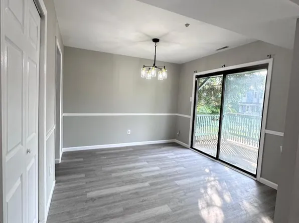 28 Birchwood Ct, Paulsboro, NJ 08066