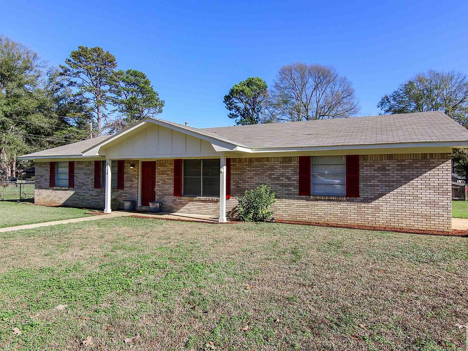 1st image of 3118 Robin Ln