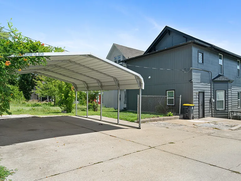 3032 Wayne Ave — Photo 32