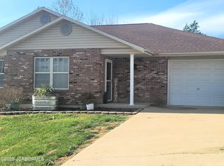2112 Red Oak Dr #A, Jefferson City, MO 65109