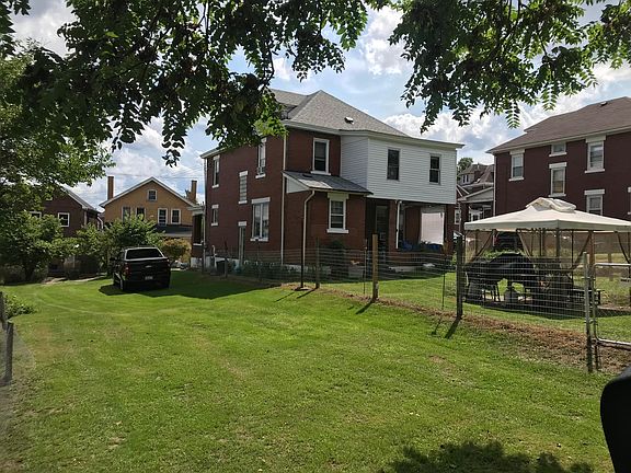 3rd image of 32 Overland Ave