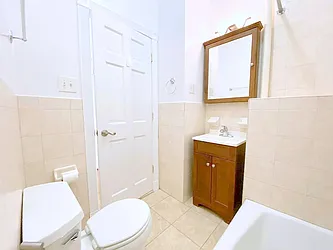 Rented by Manhattan Spaces