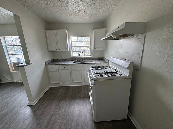 3rd image of 7016 Avenue F APT 1
