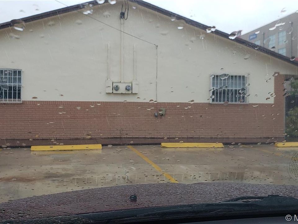 1st image of 801 SW 1st St #1-2
