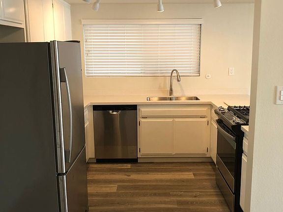 4th image of 1857 Missouri St #1