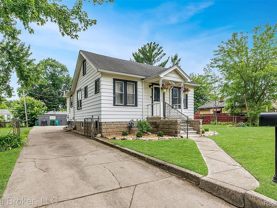 1st image of 29019 Birchlawn St